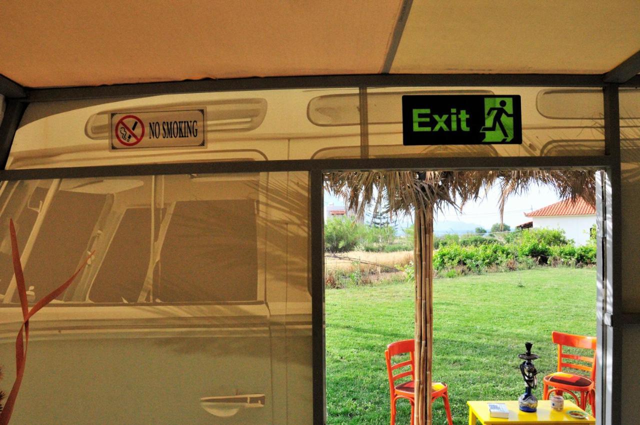 Villa Cornelia Hippie Magic Bus Kíssamos Exterior foto