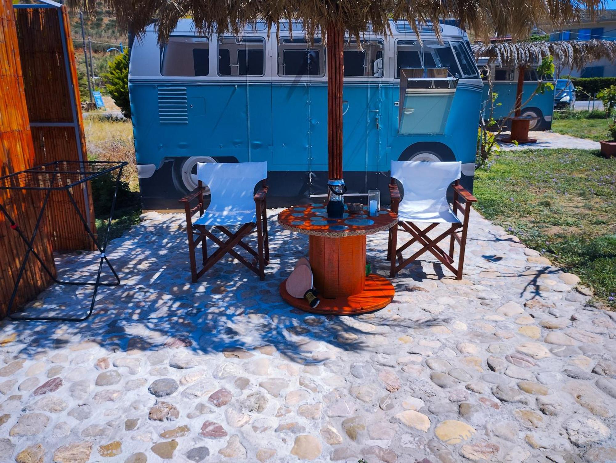 Villa Cornelia Hippie Magic Bus Kíssamos Exterior foto