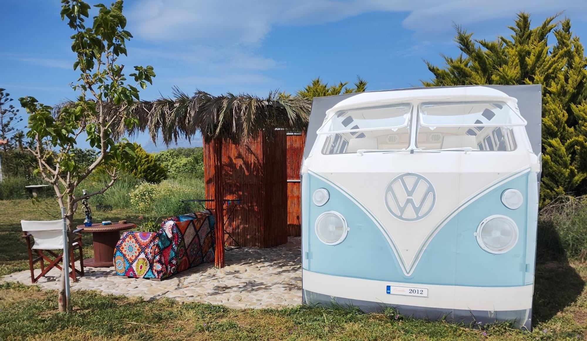 Villa Cornelia Hippie Magic Bus Kíssamos Exterior foto